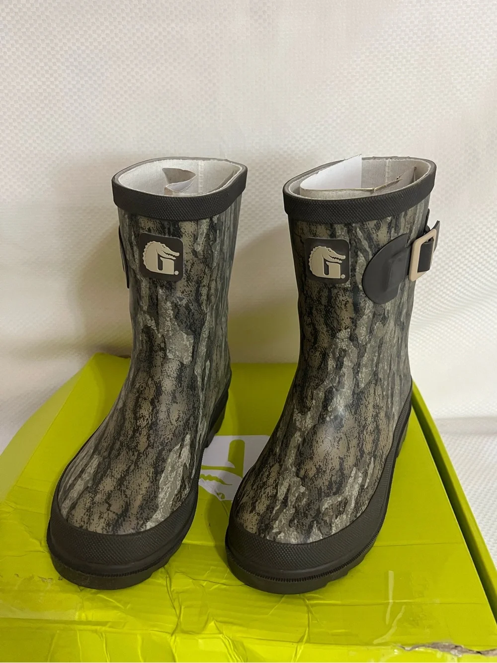 NEW Gator Waders rain boot mossy oak kids size: 11